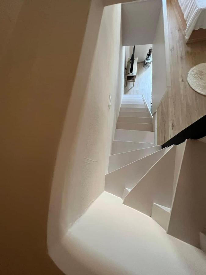 Fira Center Houses ภายนอก รูปภาพ